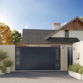 Portillon PVC sur mesure Arles (en situation)