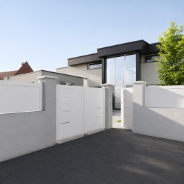 Portail battant électrique PVC blanc BRIANÇON - largeur 3000 mm