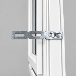 Patte de fixation pour dormant de 70 (155 mm)