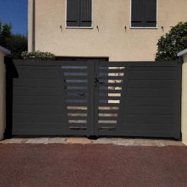 Portail battant aluminium anthracite BRIX (en ambiance)