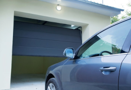 Tout le côté pratique des portes de garage à enroulement